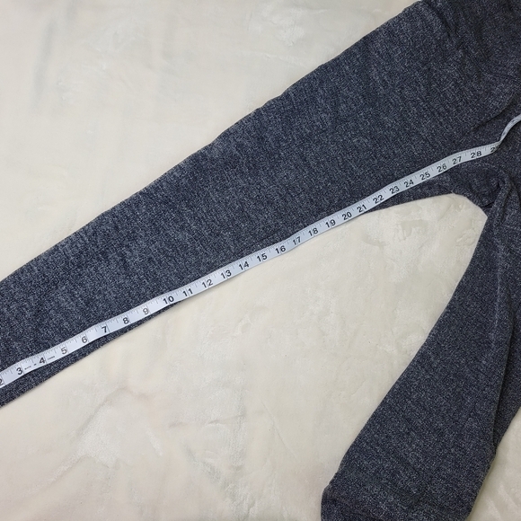 ATHLETA Herringbone Metro High Waisted Leggings. Medium Petite - Picture 12 of 16